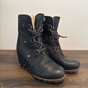 SOREL Boots Joan of Arctic Womens 7.5 Mid Wedge Shearling Black Snow Winter